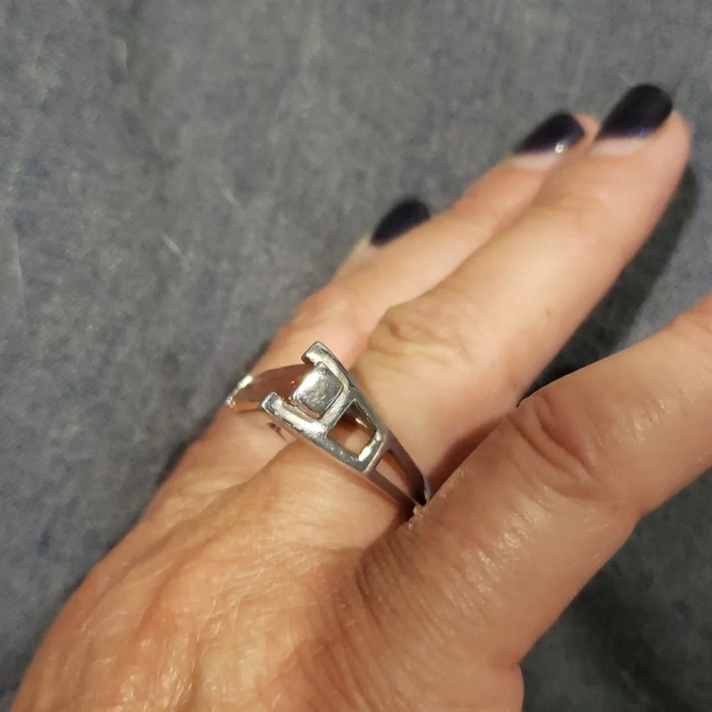 One of a Kind Stunning Ring From South Africa 🇿🇦 - Picture 5 of 16